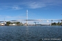 Blick von der Insel Dänholm zum Südhafen mit Rügenbrücke und Ziegelgrabenbrücke
