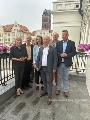 Die Teilnehmer an der Kuratoriumssitzung im September 2026 in Wismar, v.l.n.r. Kuratoriumsvorsitzende Dr. Birgitta Ringbeck, Frank Junge (Vorstand), Kerry Zander (Wismar), Steffi Behrendt (Stralsund), Thomas Beyer (Kuratorium), Prof. Dr. jur. Bodo Wiegand Hoffmeister (Kuratorium), Sebastian Ehlers (Kuratorium), virtuell dabei war ebenfalls Friederike Hansell (Kuratorium)